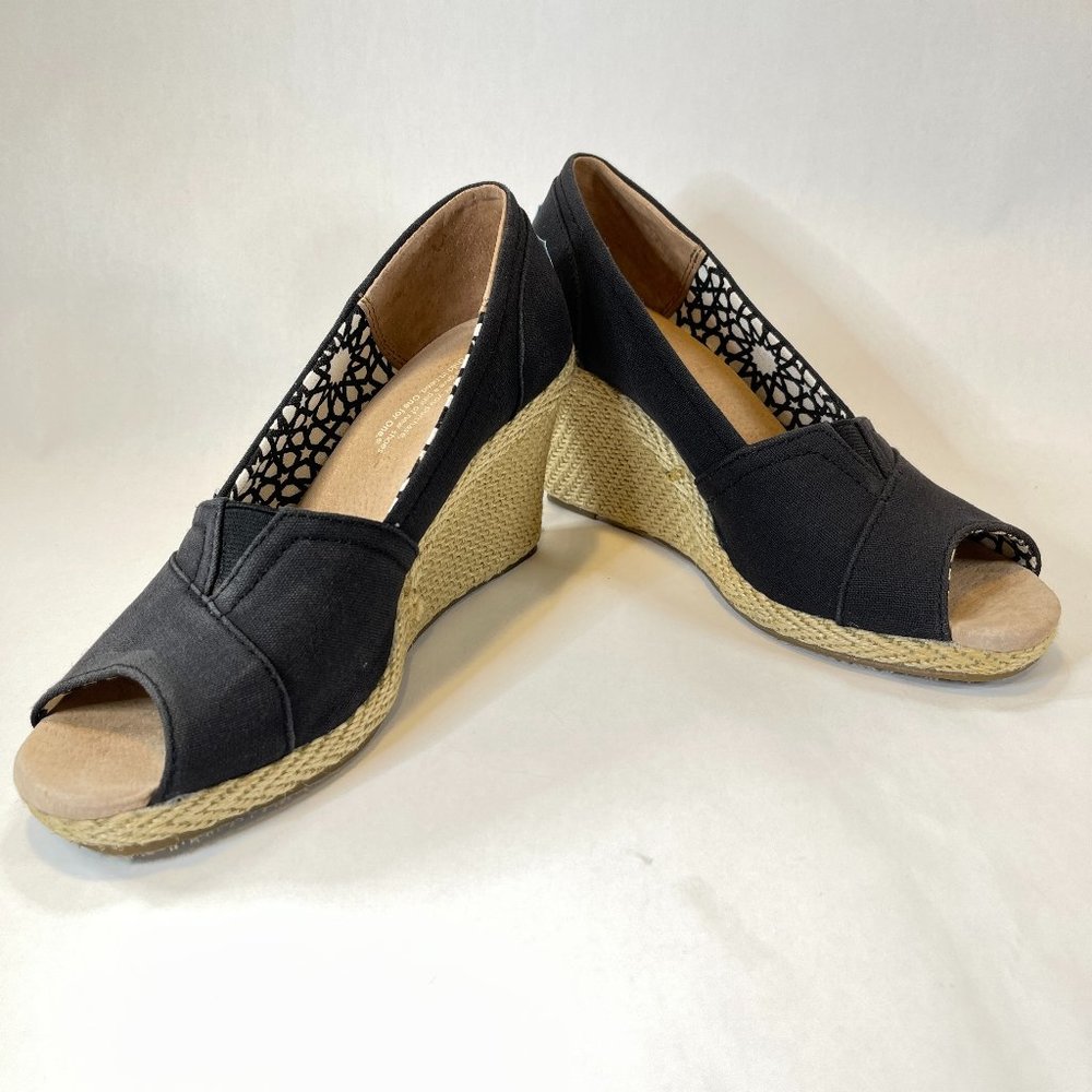 TOMS Black, size 7-1/2 women's, Wedge Espadrille, 3 1/4" heel, gently used